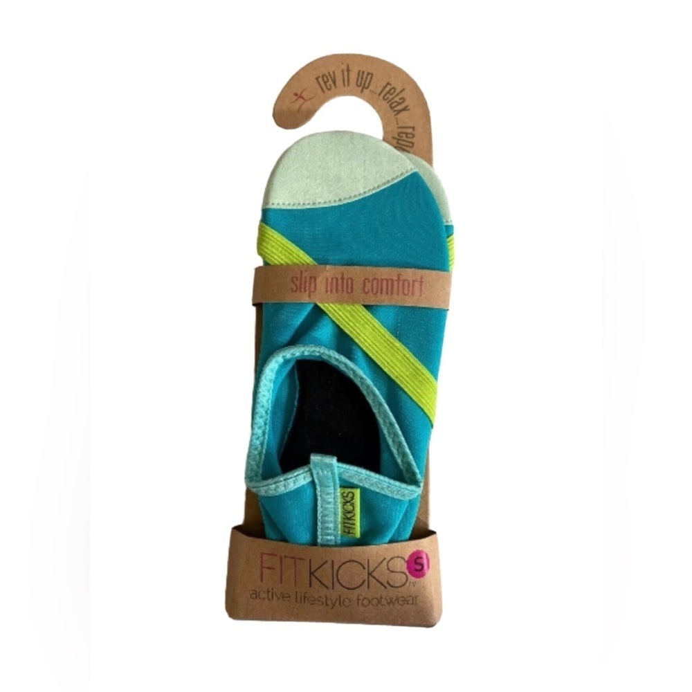 FitKicks Womens Small 5.5-6.5 Aqua Foldable Flats Travel Slip On Active Comfort‎